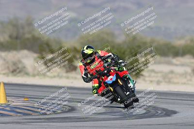 media/Jan-15-2026-Racers Edge (Thu) [[dfebeb70ab]]/3-B Group/Session 4 (Turn 5)/